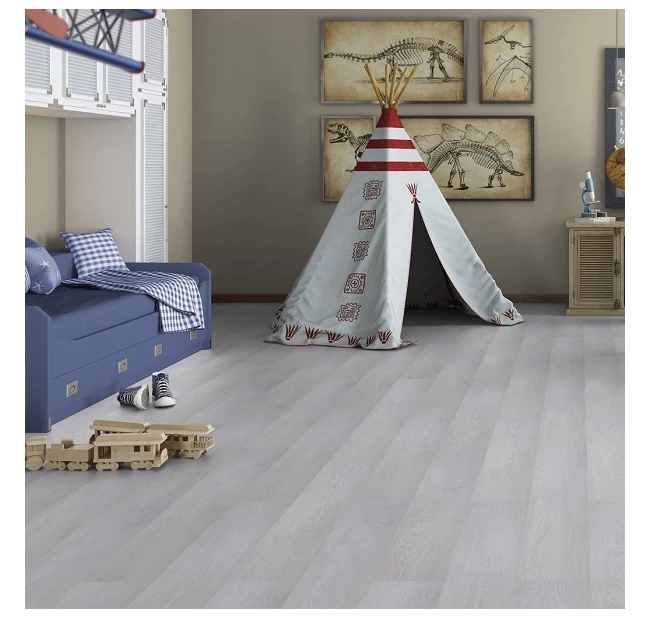 Ламинат Tarkett Woodstock 4V Дуб снежный люкс Ламинат Tarkett Woodstock 4V Дуб снежный люкс