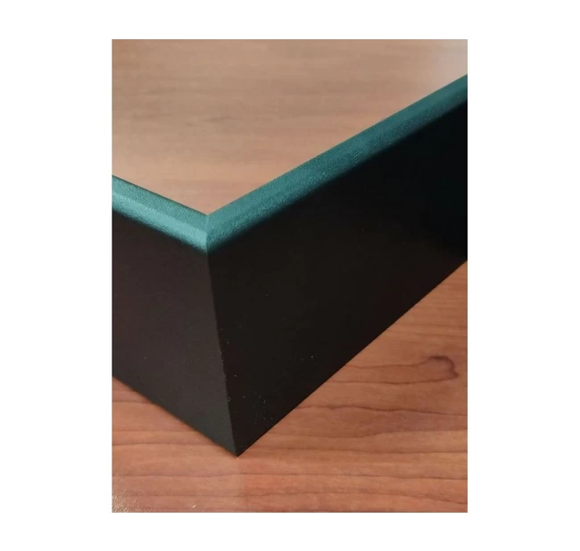 Плинтус напольный МДФ Супер Профиль ПП 1680, Черный Плинтус напольный МДФ Супер Профиль ПП 1680, Черный