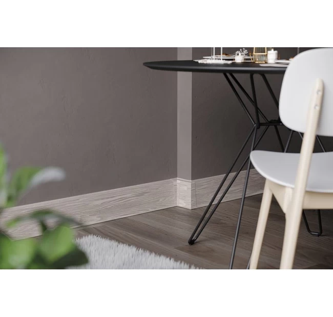 Плинтус напольный ПВХ Lineplast L027 Бук ютландский Плинтус напольный ПВХ Lineplast L027 Бук ютландский