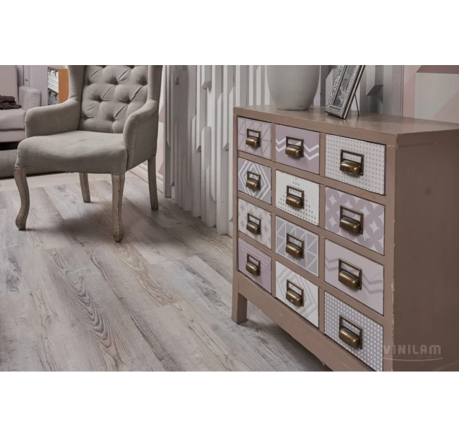 Виниловый ламинат Vinilam Ceramo Сосна Андер 494-9 Виниловый ламинат Vinilam Ceramo Сосна Андер 494-9