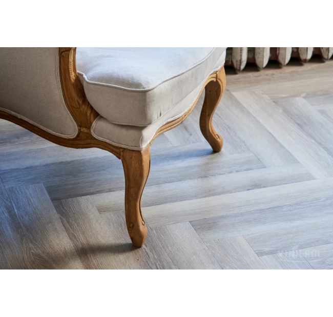 Виниловый ламинат Vinilam Herringbone Паркет Эрмитаж IS11122 Виниловый ламинат Vinilam Herringbone Паркет Эрмитаж IS11122