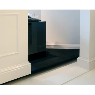 Плинтус Orac Decor SX118 2000х138х18 мм