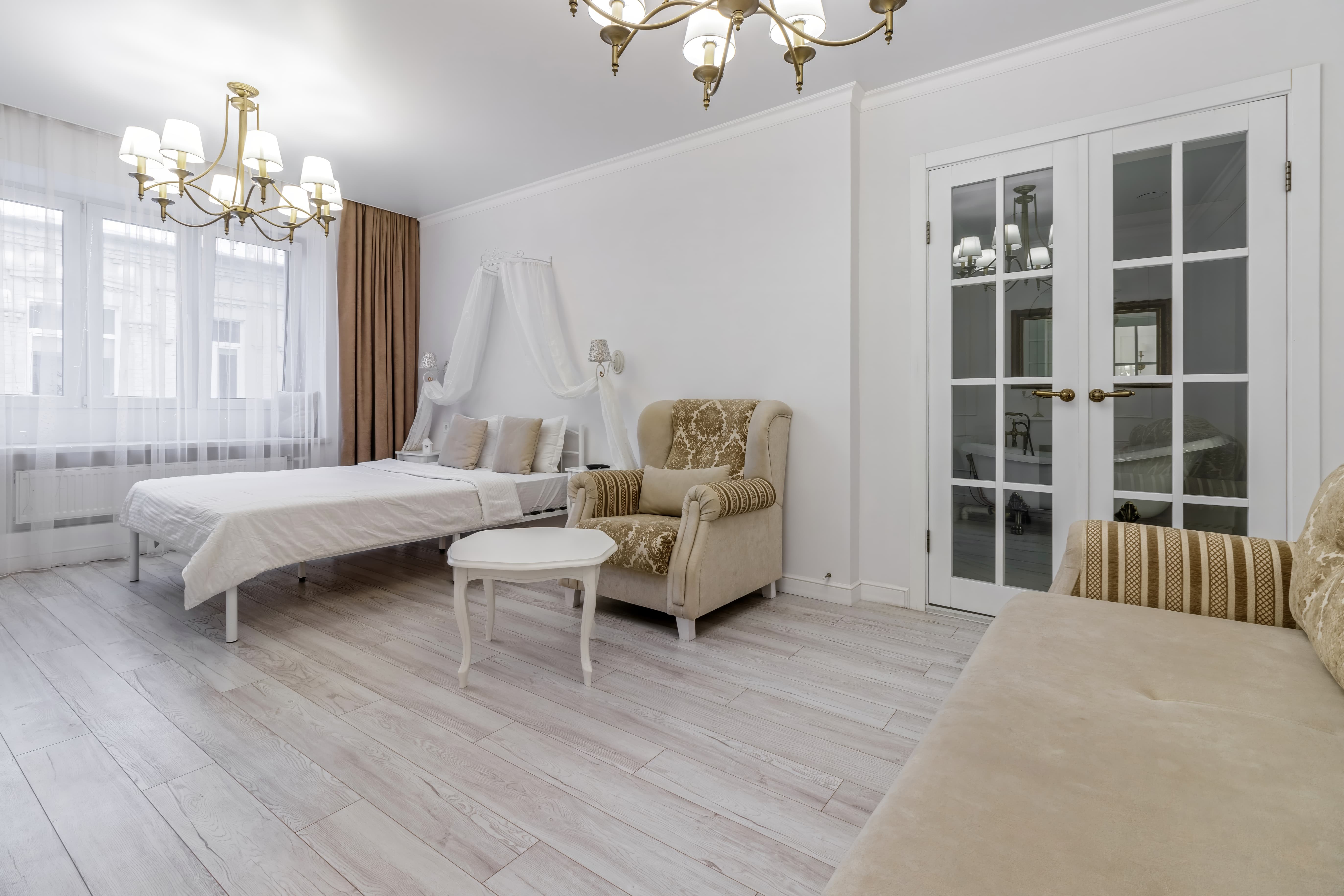 zvet-laminata-v-kvartire